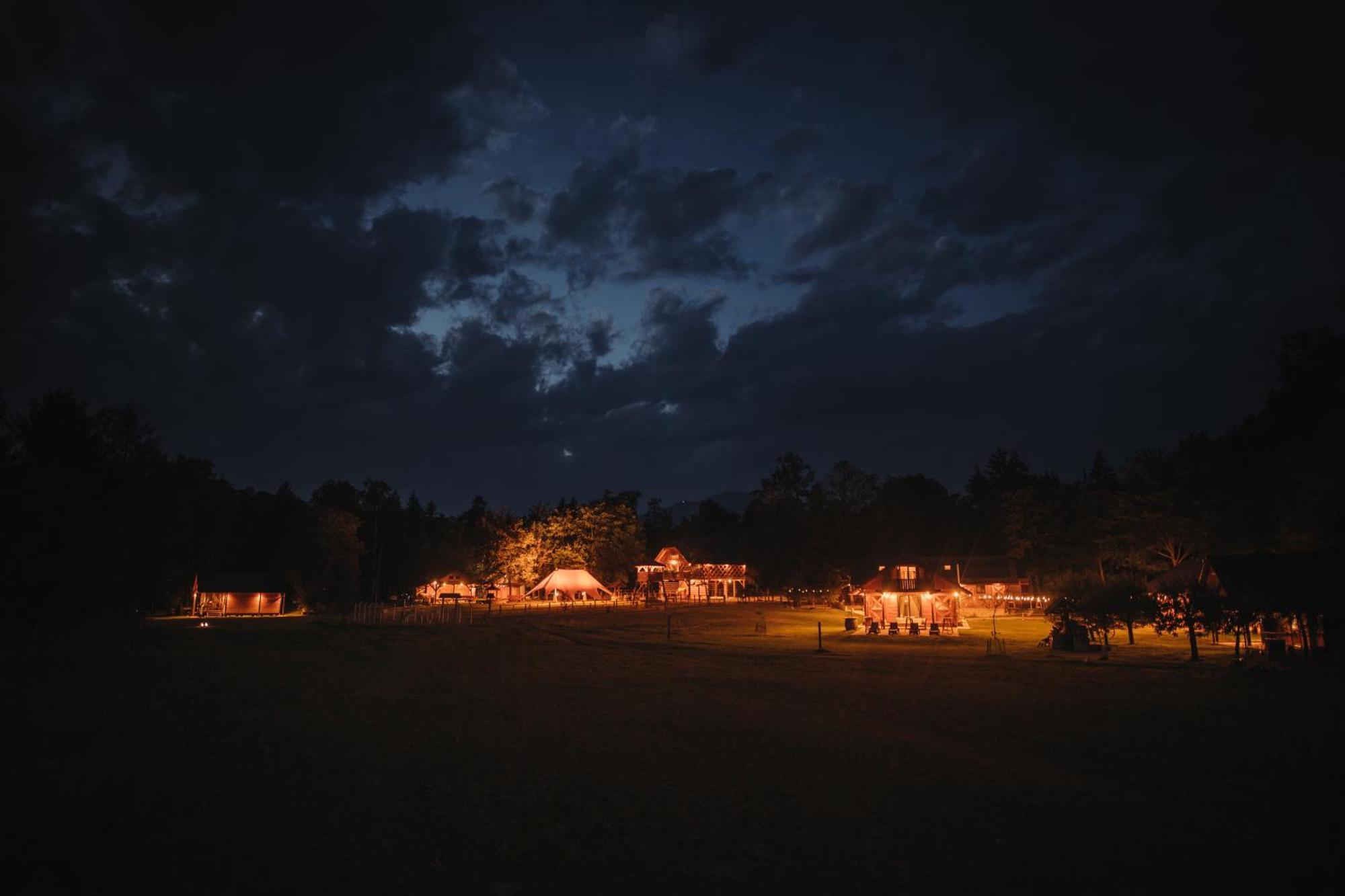 Ranc Mackadam Ranch Mackadam Trzic Exterior foto